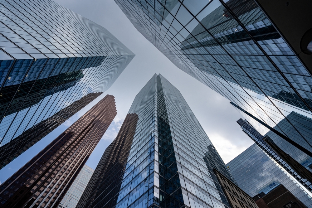 EAM for Banks: Managing Risk, Compliance and ESG